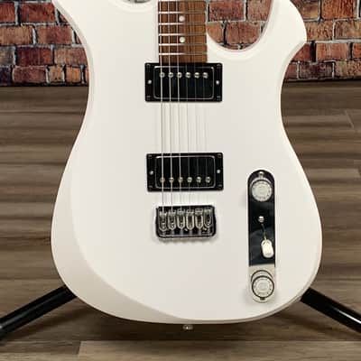 Moon Guitars Eclipse Blood Moon (U.S. Series) 2023 - Lunar White Pearl image 3