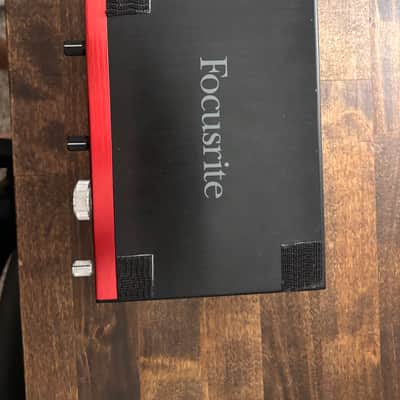 Focusrite Clarett 2Pre USB Audio Interface 2010s - Red image 2