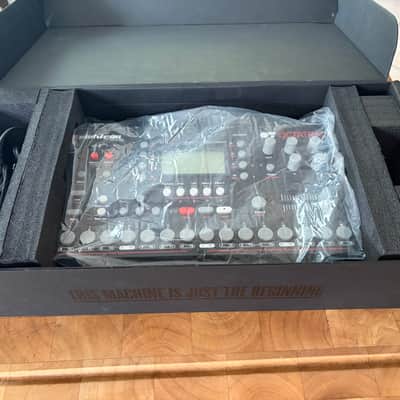 Elektron Octatrack DPS-1 2010s - Black - STAND - DECKSAVER image 4