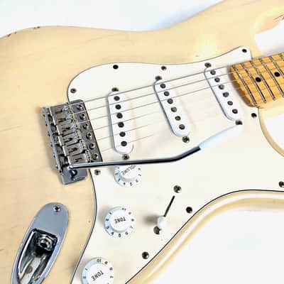 Fender Stratocaster Highway One 2002 Honey Blonde image 9