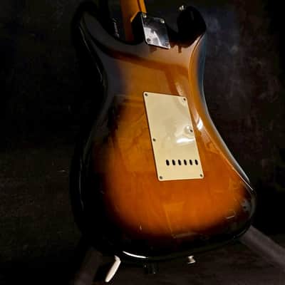 Fender Japan ST-57 2tone Sunburst Alder body【3.72kg】 image 9