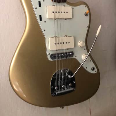 2008 Aztec Gold Fender American Vintage "Thin Skin" '62 Jazzmaster image 2
