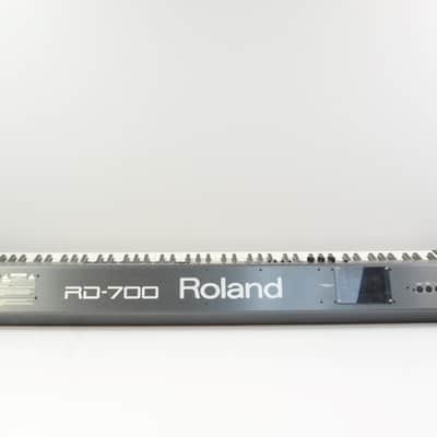Roland RD-700 88-Key Digital Piano  w/ Gig Bag RD700 image 10