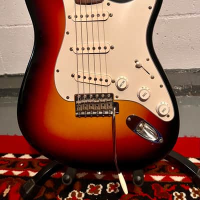 Fender American Vintage '62 Stratocaster 1990s - 3-Color Sunburst image 1