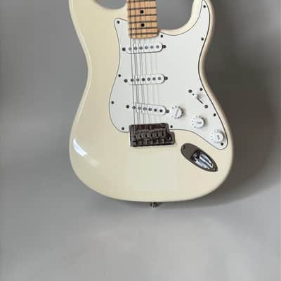 Fender American Standard Stratocaster with Maple Fretboard 2008 - Olympic White image 3