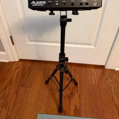 Alesis SamplePad 4 Compact 4-Pad and Stand image 2