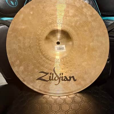 Zildjian 14" ZBT Crash Cymbal 2004 - 2019 - Traditional image 2