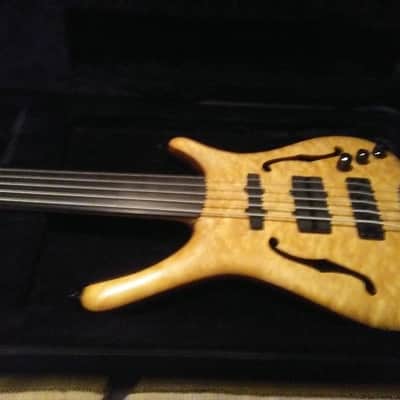 Warwick Warwick Infinity 2002 Birdseye Maple Oil Finish 2002 - Natural Birdseye Maple Oil image 2