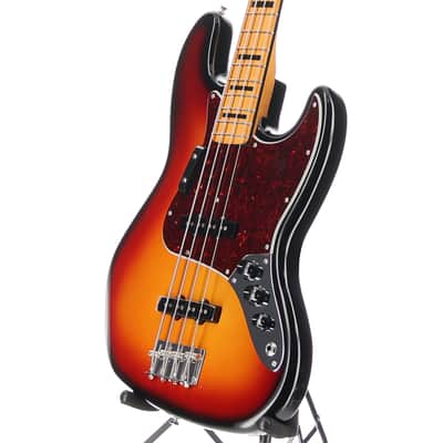 Fender Vintera® III Early '70s Jazz Bass®, Maple Fingerboard, 3-Color Sunburst (F10) (40666) image 4