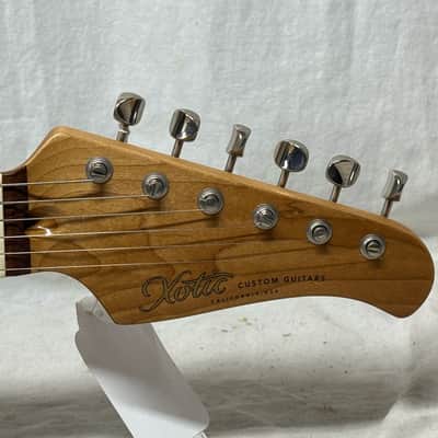 Xotic Guitars California XSC-2-SW xsc2 California Classic HSS S-style Guitar with COA + Case 2024 - Fiesta Red / Rosewood fingerboard image 8