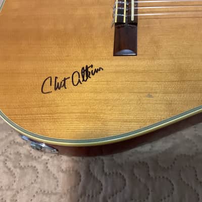 Chet Atkins signed Vantage VTC-40 1996 - Honey Gold/Red “A piece of history” image 5