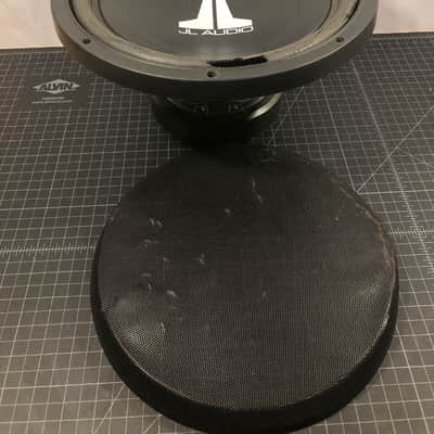 JL Audio 10W3V2-D4 10" Subwoofer w. Grill Bild 1