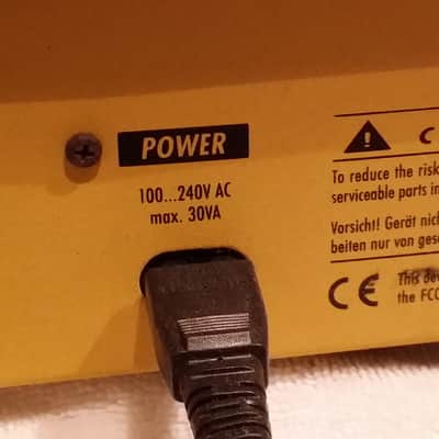 Waldorf Q 61-Key Synthesizer 1999 - 2011 - Yellow image 15
