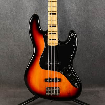 Squier Classic Vibe 70s Jazz Bass - 3 Tone Sunburst - 2nd Hand (166177) image 3