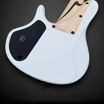 Mattisson Series 4 HL-6 2025 - Gloss Pearl White image 8