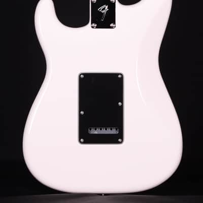 Fender Player II Stratocaster, Maple FB, Polar White image 3