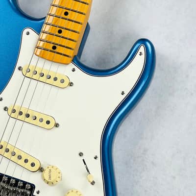 Fender American Vintage II 1973 Stratocaster Maple Fingerboard 2023 - Lake Placid Blue image 6