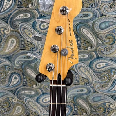 Fender Player Series II Precison Bass Coral Red image 3