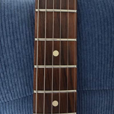 Fender Player Stratocaster with Pau Ferro Fretboard 2018 - 2024 - Polar White image 6