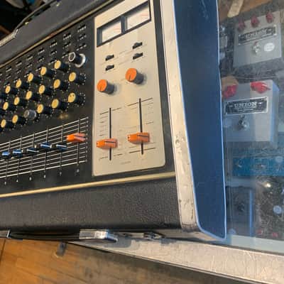 Yamaha PM 400 PM-400 1000 Mixer Console PM-400 image 3