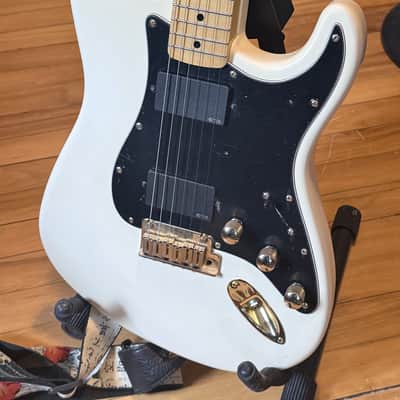 Killer Strat Package Partscaster - Vintage White image 5