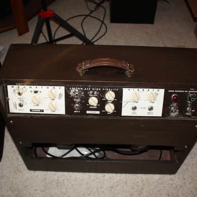 1959 Magnatone Custom 260 35-Watt 2x12" Guitar Combo image 7