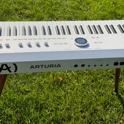 Arturia AstroLab 61-Key Stage Keyboard 2024 - Present - White image 4