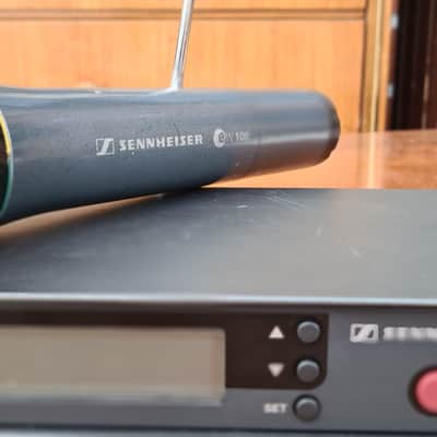 Sennheiser True Diversity Receiver EK100 +Handheld skm100 image 4
