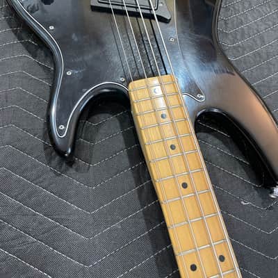 1985 Peavey FURY Bass (Super Ferrite p/u -made in USA 84-86 to replace the T-20 ) new CTSpots w/case image 8