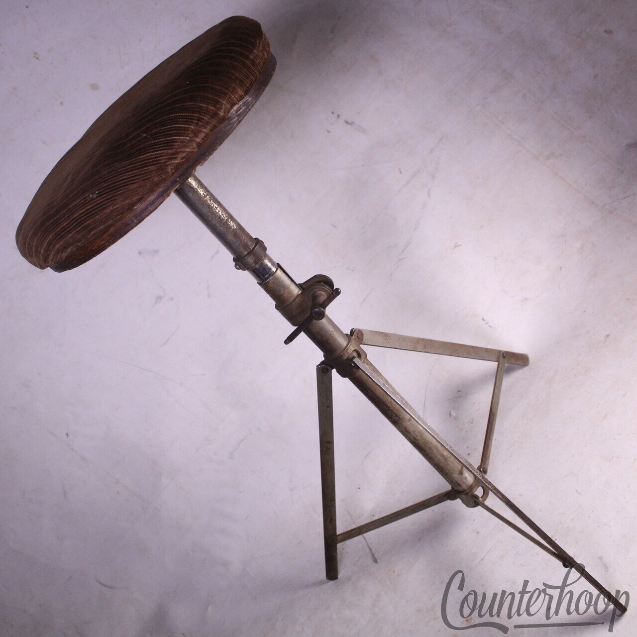 Leedy&Ludwig Drum Throne Nickel Tripod Base +Felt Seat Vintage 50s Walberg Auge — main photograph