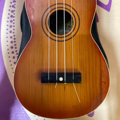 Suzuki Ukulele image 3