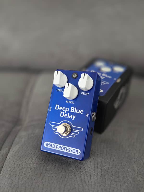 Mad Professor Deep Blue Delay