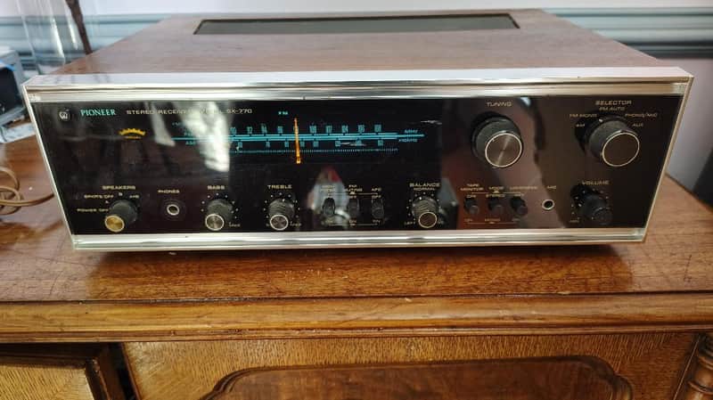 Pioneer SX770 receiver in excellent condition, serviced - 1970's image 1