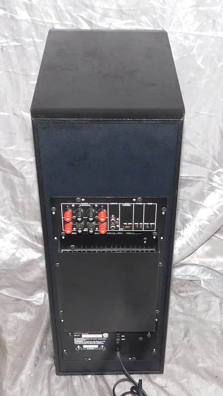 Yamaha YST-SW160 dual 8