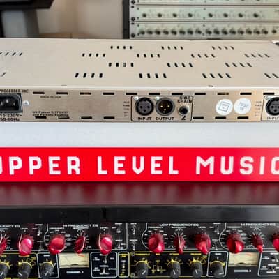 API 2500 Stereo Bus Compressor 700-0725 Rev. C (triple VCA version & retaining thru hole components before switch to heavy SMC build) Ideal Revision image 2