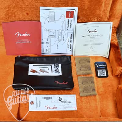 Pre-Owned Fender American Ultra Luxe Vintage '60s Custom Telecaster - 3-Color Sunburst with Hardshell Case image 15