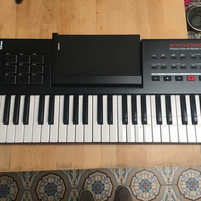 Akai SynthStation 49 iPad MIDi Keyboard Controller