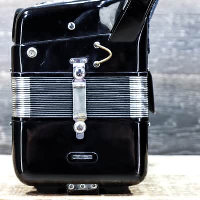 Titano Model Virtuoso 120-Bass 41-Key 11-Treble Switch Piano Accordion w/Case image 4