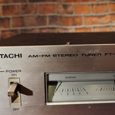 Hitachi FT-440 AM-FM Stereo Tuner image 2