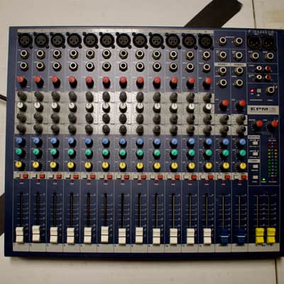 Soundcraft EPM12 12-Channel Mixer | Reverb