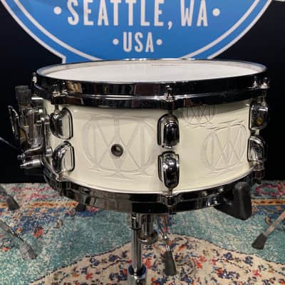 Tama - 14x5.5" Mike Portnoy Signature, Melody Master, Limited Edition Snare Drum 2006 - White image 9