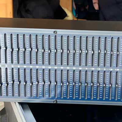 dbx 1231 Dual Channel 31-Band EQ 2010s Black image 4