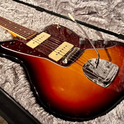 Fender American Ultra Jazzmaster in Ultraburst image 3