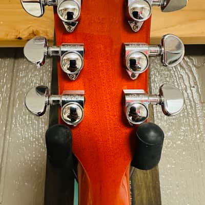 Gibson Les Paul Studio without Fretboard Binding 2019 - 2024 - Tangerine Burst image 8
