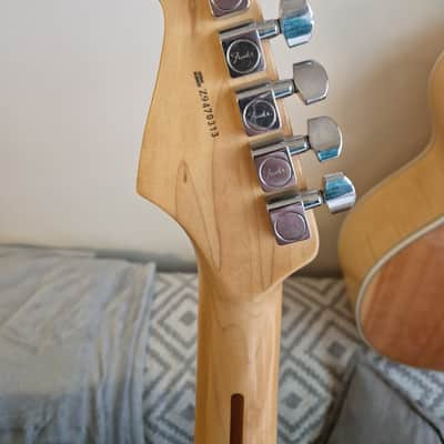 Fender Standard Stratocaster Maple Fretboard 2009 - Sunburst image 11