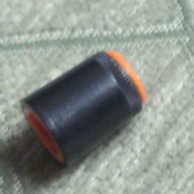 ONE lightly used genuine Boss DF-2 KNOB, fits split shaft shaft (stem) mid 1980s - early 1990s - TOP: orange with black marker // SIDEs: black // hard plastic (NO pedal / NO other items) image 16