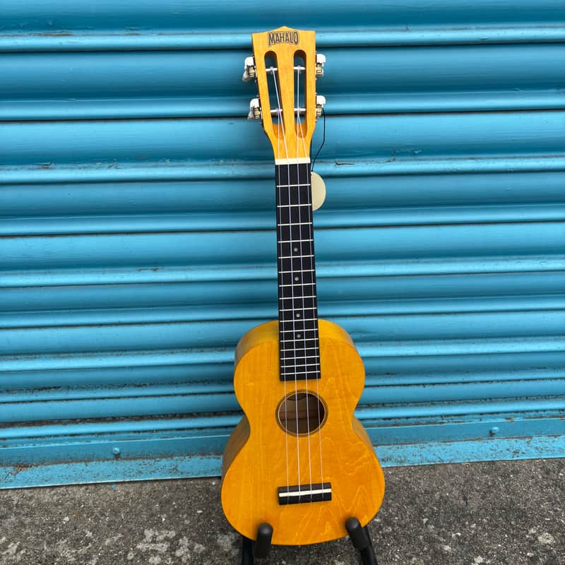 Stentor Mahalo Island Concert Ukulele Inc. Mahalo Branded Bag …