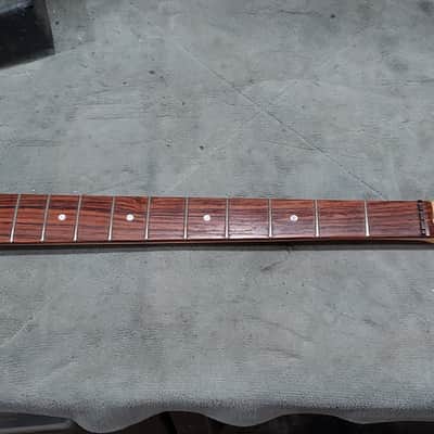 Peavey Foundation Neck 1992-warped image 1