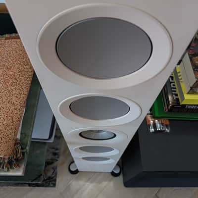 KEF R11 Meta - Gloss White Bild 6