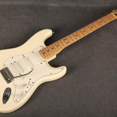 Fender Mexican Standard Stratocaster - Arctic White - 2nd Hand (165797) image 10